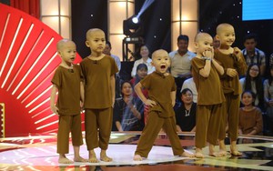 Xem 'Thách thức danh hài' tập 8: Xuất hiện 5 chú tiểu 3-4 tuổi ẵm luôn 100 triệu?