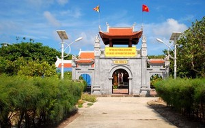 Lễ chùa đầu năm giữa quần đảo Trường Sa