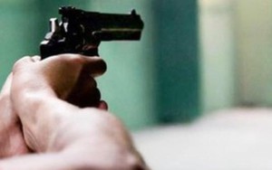 Đình chỉ công tác Thượng úy Công an để điều tra về vụ nổ súng tại quán nhậu