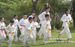 Đại sứ quán Hàn Quốc làm video cổ vũ phòng chống Covid-19