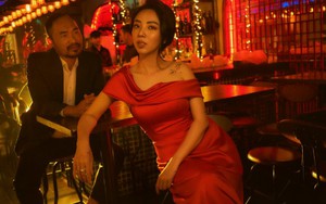 Thu Trang quên lời thoại, bị phạt tiền khi làm thi sĩ ở 'Tiệc trăng máu'