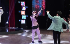 'Ký ức vui vẻ': MC Lại Văn Sâm nhận Mạc Can là 'sư phụ'