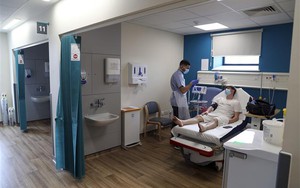 Thủ đô Nhật Bản phát hiện ca nhiễm Covid-19 biến thể trong cộng đồng