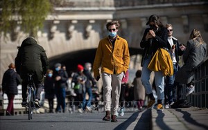 Dịch Covid-19: Châu Âu trước nhu cầu bức thiết về 'hộ chiếu vaccine'