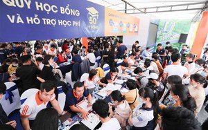 Nhộn nhịp Ngày hội tư vấn tuyển sinh - hướng nghiệp năm 2021