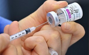 Dịch Covid-19: Hàn Quốc quyết định tiếp tục tiêm vaccine của AstraZeneca