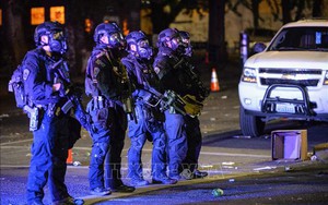 Cảnh sát Mỹ tuyên bố tình trạng bạo động tại thành phố Portland