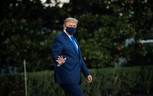 Các bác sĩ kể chuyện cứu cựu Tổng thống Trump khỏi Covid-19 trong 5 ngày