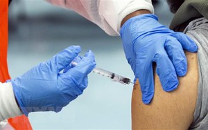 Chuyên gia Mỹ đề xuất tiêm liều vaccine phòng Covid-19 thứ ba