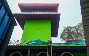 Thủ đô của New Delhi Ấn Độ vận hành tháp lọc bụi cao 25 m với 40 quạt gió khổng lồ