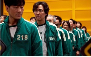 Trước Halloween, trường học phương Tây cấm hóa trang thành 'Squid Game'