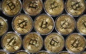 Thị trường tiền điện tử lần đầu tiên có giá trị vượt 3.000 tỷ USD