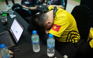 Những khoảnh khắc trái ngược trong Chung kết VFL mùa Hè 2022