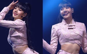 Lisa thể hiện đẳng cấp với màn xử lý sự cố trang phục