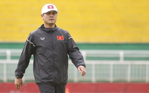 Hữu Thắng 'mài gươm báu' cho tuyển Việt Nam