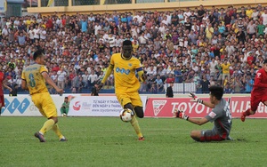 Bị Hải Phòng cầm chân, FLC Thanh Hóa có nguy cơ mất ngôi đầu