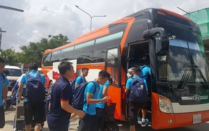 Tuyển Việt Nam chỉ tập tại khách sạn trong ngày đầu ở Campuchia