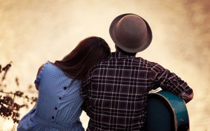 Em muốn hơn một tình bạn