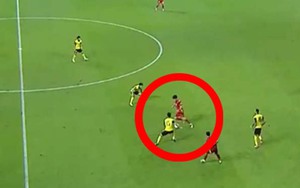 Hoàng Đức và tuyệt phẩm solo từ giữa sân vượt qua 4 cầu thủ của Malaysia