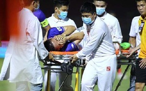 VIDEO: Cận cảnh pha bóng khiến Hùng Dũng chấn thương nặng