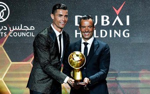 Tranh cãi việc Ronaldo vượt Messi giành giải Cầu thủ hay nhất thế kỷ