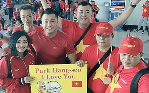 Sang Philippines xem chung kết, Lý Hùng - Phương Thanh vỡ oà vì U22 Việt Nam giành HCV SEA Game 30