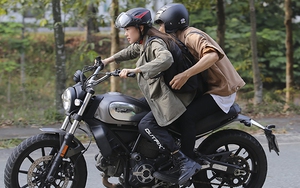 Minh Hằng lái xe đánh đấm cực chất trong web-drama ‘Kẻ săn tin’