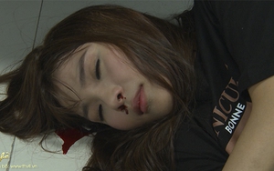 ‘Mẹ ghẻ’: Lương Thế Thành xô Thuý Diễm ngã đập đầu chảy máu đến bất tỉnh