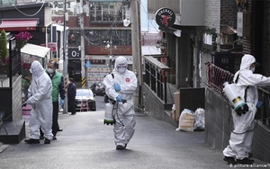 Hàn Quốc duy trì giãn cách xã hội vì dịch COVID-19