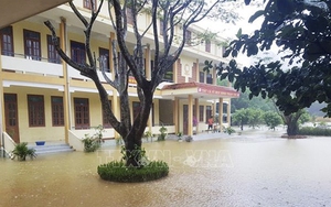 Quảng Bình: Mưa lũ khiến hơn 62 nghìn học sinh chưa thể đến trường