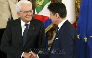 Chính phủ mới của Italy tuyên thệ nhậm chức