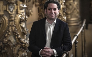 Nhà hát Opera Paris có giám đốc âm nhạc mới