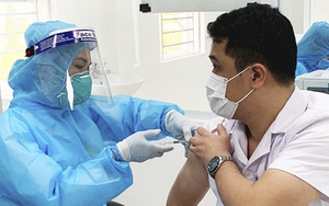 Quyết định sử dụng 12.100 tỷ đồng từ ngân sách mua vaccine phòng Covid-19