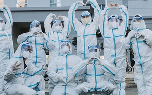 Nghệ sĩ TP. HCM chống dịch Covid-19: 'Khi nào thành phố hết dịch, chúng tôi mới hết đi'