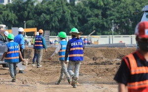 Hà Nội khẩn trương thi công bệnh viện dã chiến tại quận Hoàng Mai