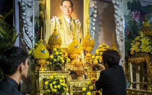 TRỰC TIẾP: Những lễ nghi trong đám tang 90 triệu USD của Vua Thái