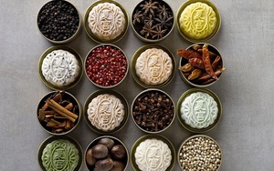 Những mẫu bánh Trung thu độc, lạ mà người Sing đang 'săn lùng'