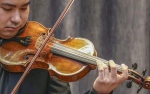 Cây đàn violin Stradivarius cổ được bán đấu giá hơn 15 triệu USD