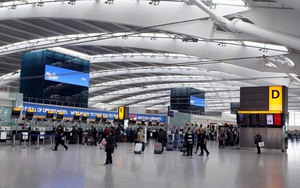 Sân bay Heathrow tại Anh xin lỗi vì dịch vụ tồi tệ