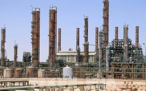 Giá dầu châu Á giảm phiên sáng 25/7 do lo ngại lãi suất tăng