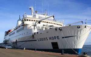 Thư viện nổi Logos Hope và những thông điệp giàu tính nhân văn