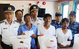 5 ngư dân tỉnh Bình Thuận gặp nạn trên biển đã về với gia đình