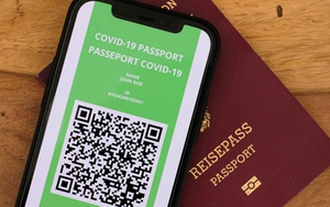 Hà Nội ký xác nhận 'Hộ chiếu vaccine' cho người dân