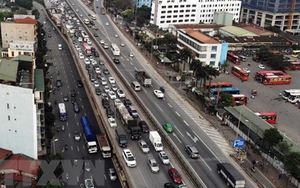 Cảnh sát Giao thông tuần tra, ghi hình xe vi phạm trên tuyến cầu Thanh Trì- Vành đai 3