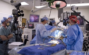 10 vụ sai sót y khoa đau đớn, không thể tin nổi