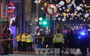 Black Friday, Anh rúng động với vụ nổ súng tại ga tàu điện ngầm gần khu mua sắm ở London