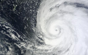 Bão số 1 giật cấp 10 cách Côn Đảo khoảng 430km