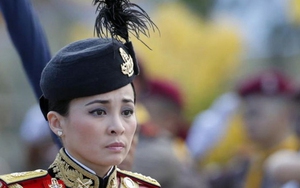 Lễ Đăng quang của Nhà vua Thái Lan Rama X và tiểu sử tân Hoàng hậu, Đại tướng Suthida