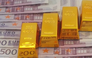 Giá vàng hôm nay 31/7 có lên mốc cao kỷ lục?