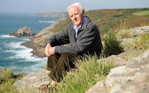 Tiểu thuyết gia nổi tiếng John Le Carre qua đời